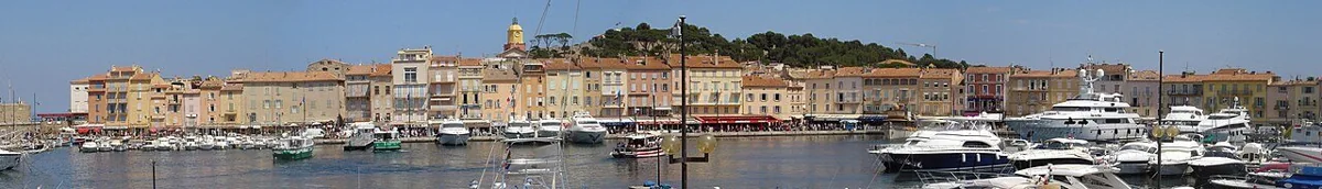 Port de Saint-Tropez, bateaux et façades provençales